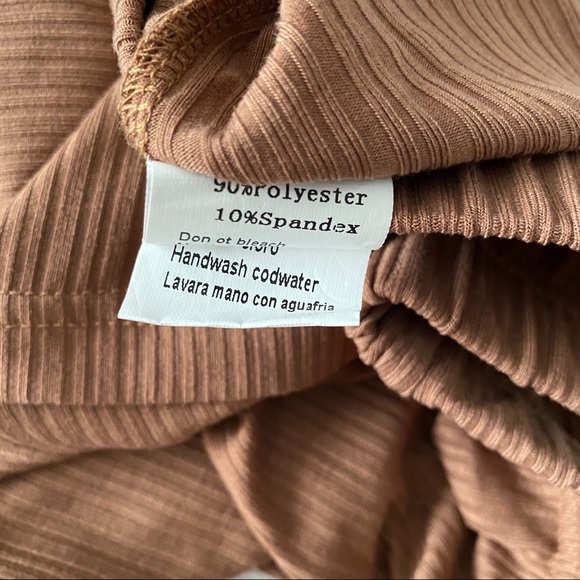 Brown Short Ribbed Stretchy Shorts - Picture 10 of 11